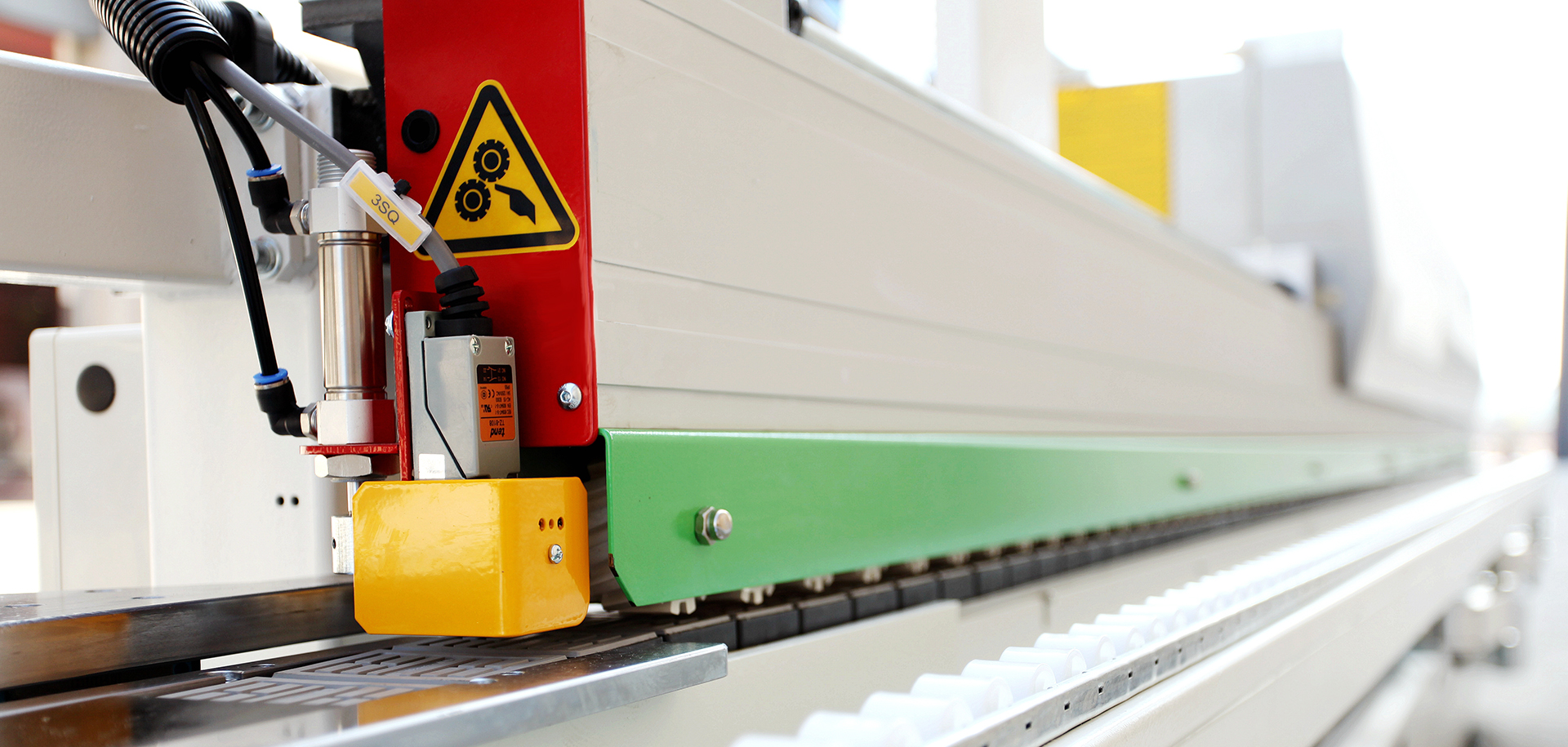Automatic Edge Banding Machines